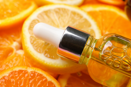 Four Reasons to Add Vitamin C Serum to Your Skin Care Routine